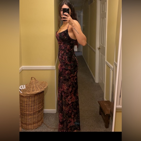 Showpo dress size 6 brand new - Picture 3 of 6